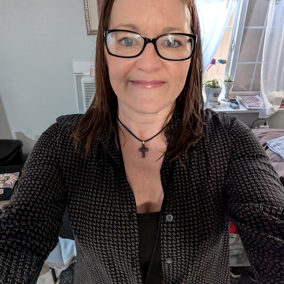 Meet your Posher, Ever - Picture 3 of 3